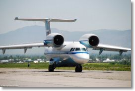 Antonov An-72 RussiaAF-Douchanbe-07mai2008-DSC_0096.jpg